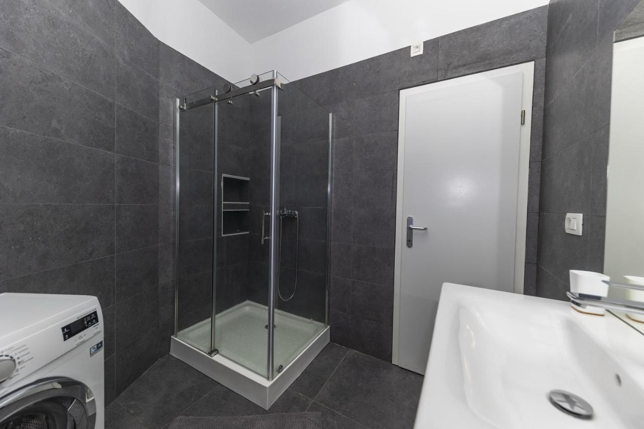 Apartments 23 And 25 With Free Private Parking 扎达尔 外观 照片